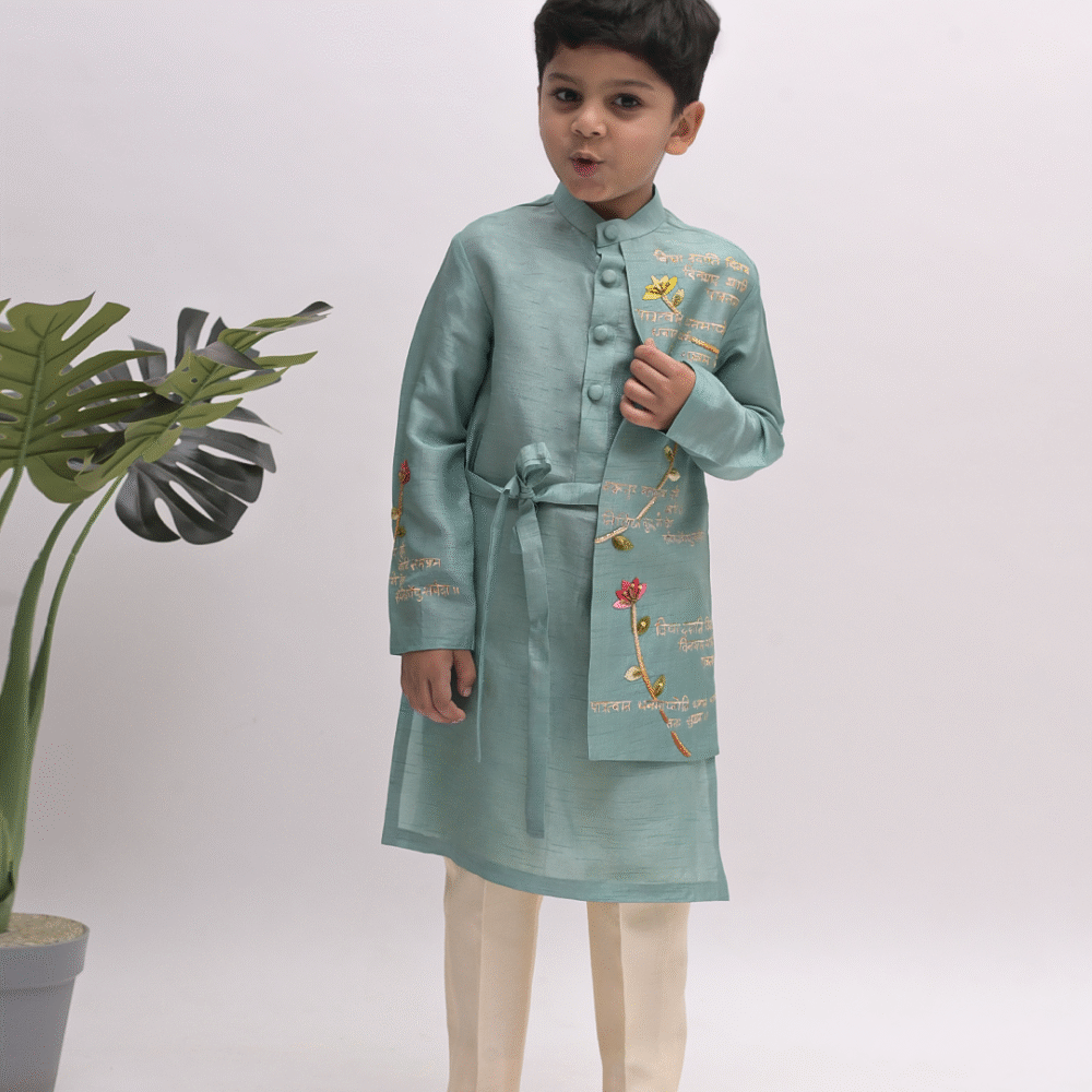KIDS WEAR