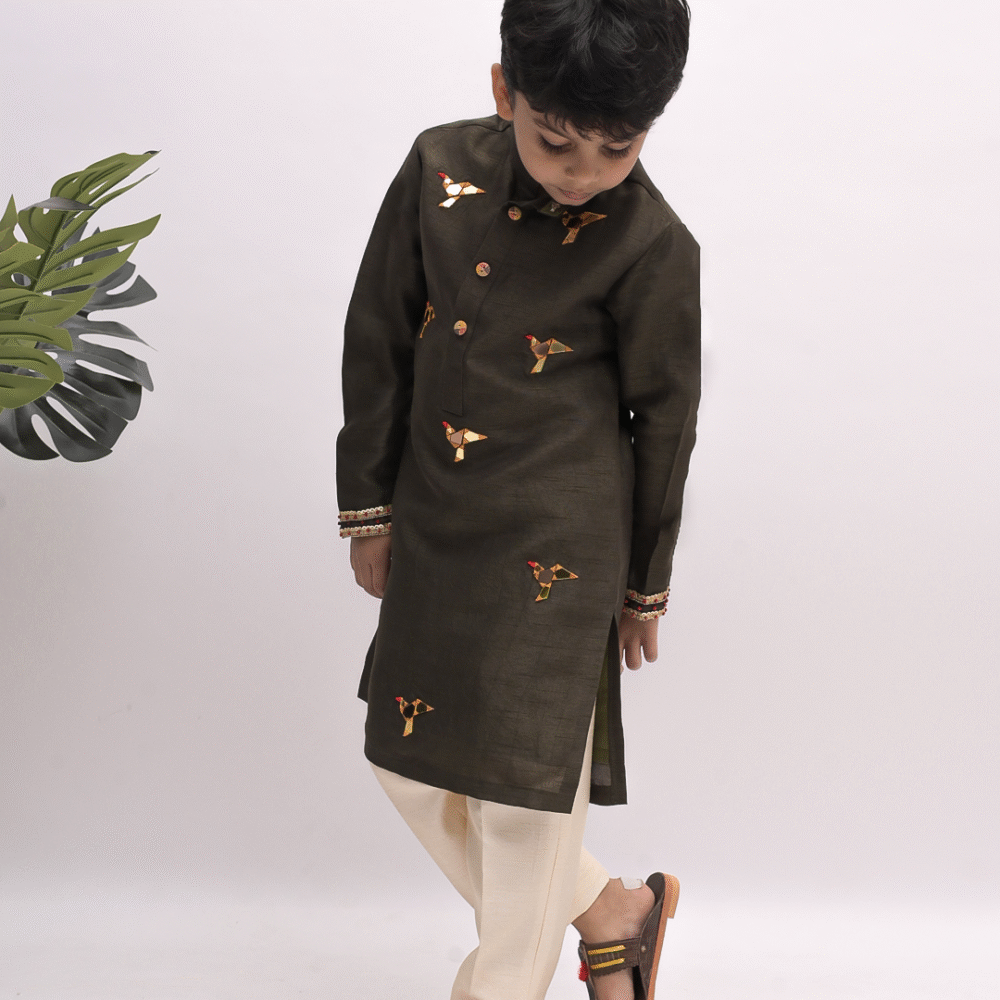 KIDS WEAR