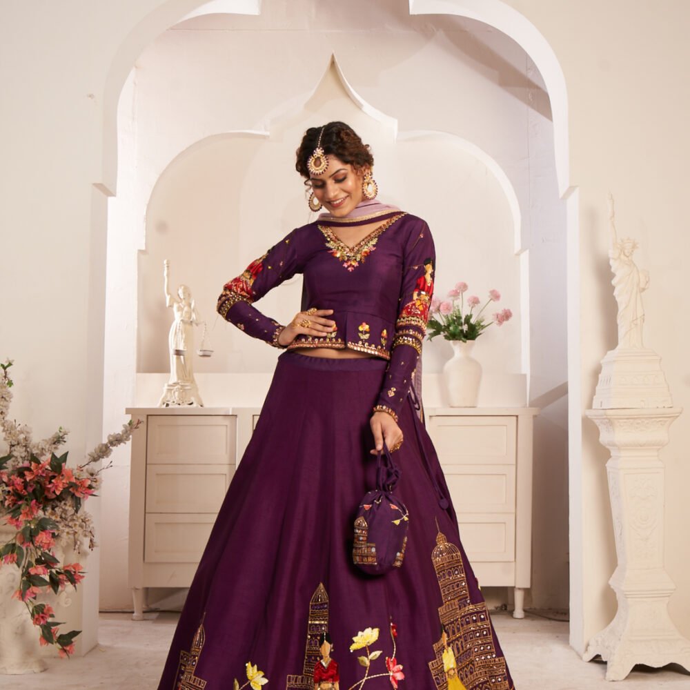 WOMENS WEAR