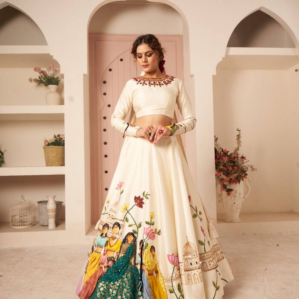 WOMENS WEAR