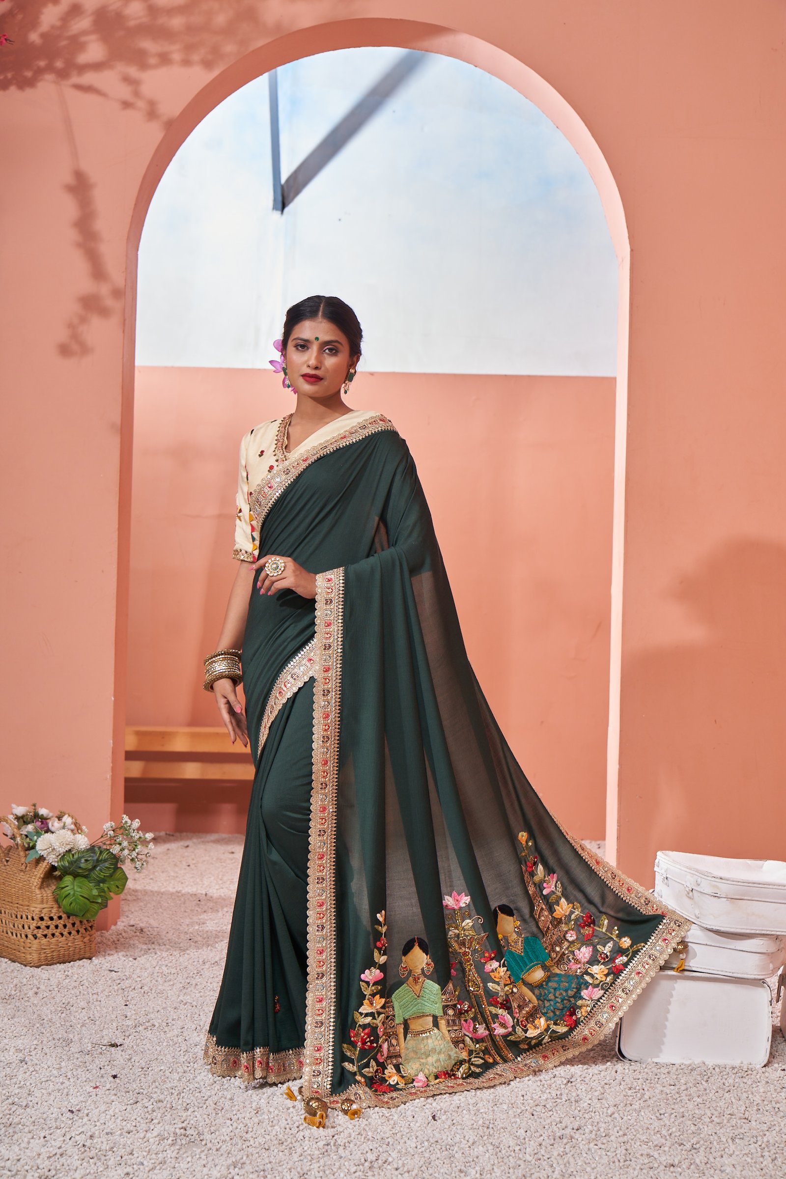 WOMENS WEAR