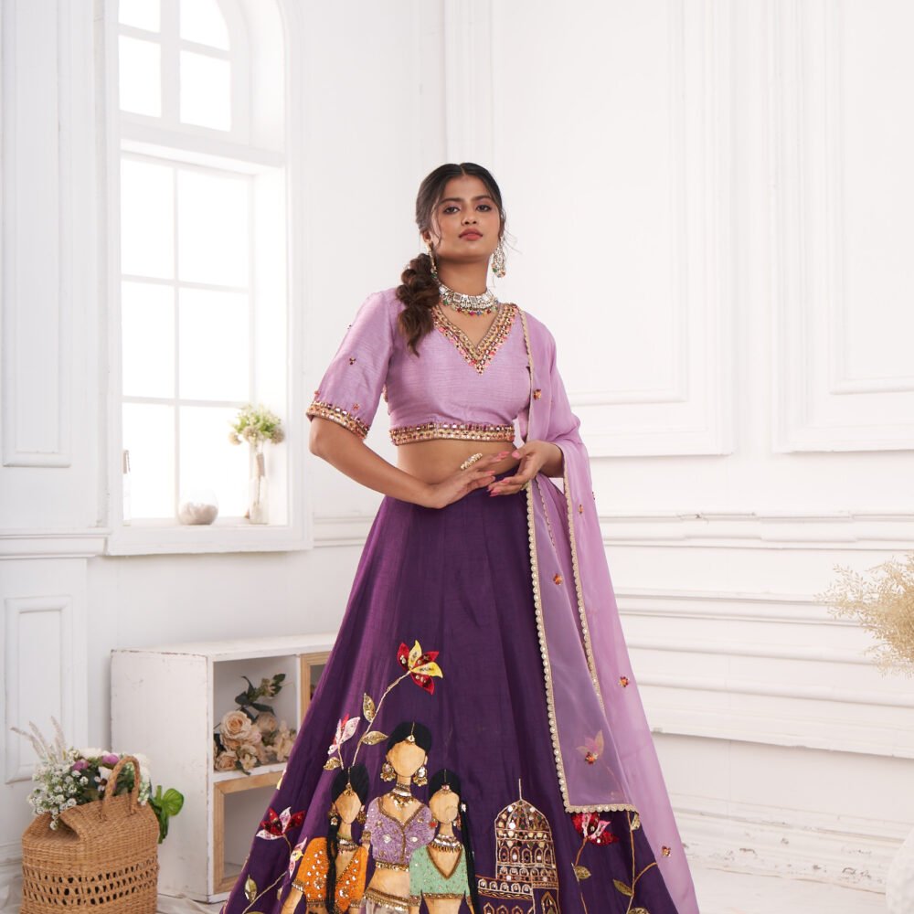 WOMENS WEAR